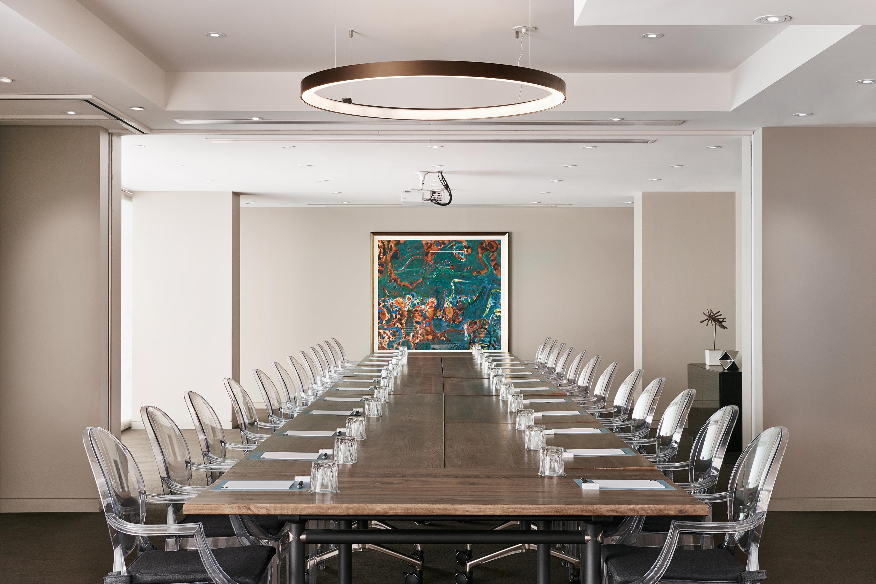 The Olsen Melbourne Art Series Exteriér fotografie The boardroom at the Center for Court Innovation
