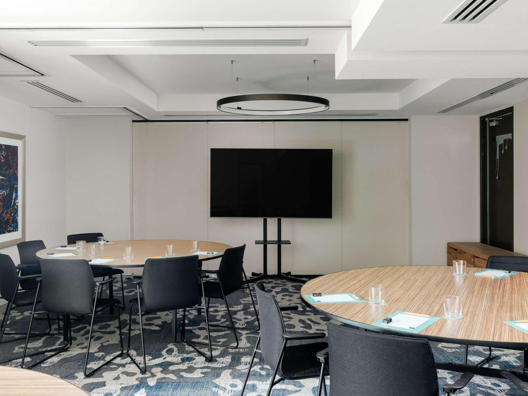 The Olsen Melbourne Art Series Exteriér fotografie Meeting room at the hotel
