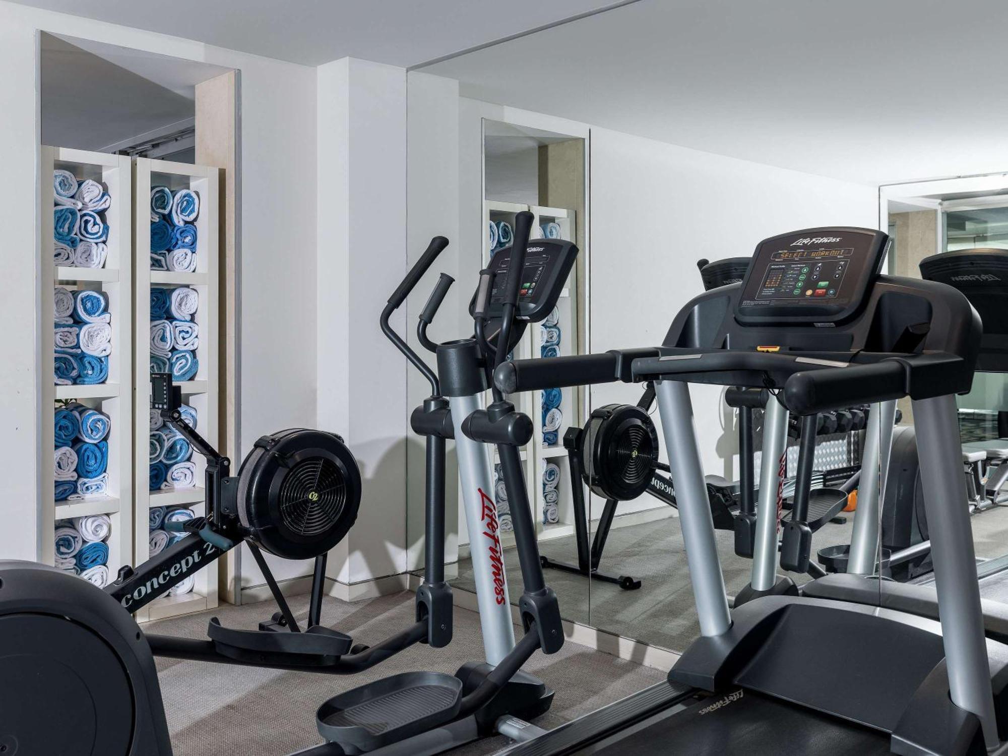 The Olsen Melbourne Art Series Exteriér fotografie A gym