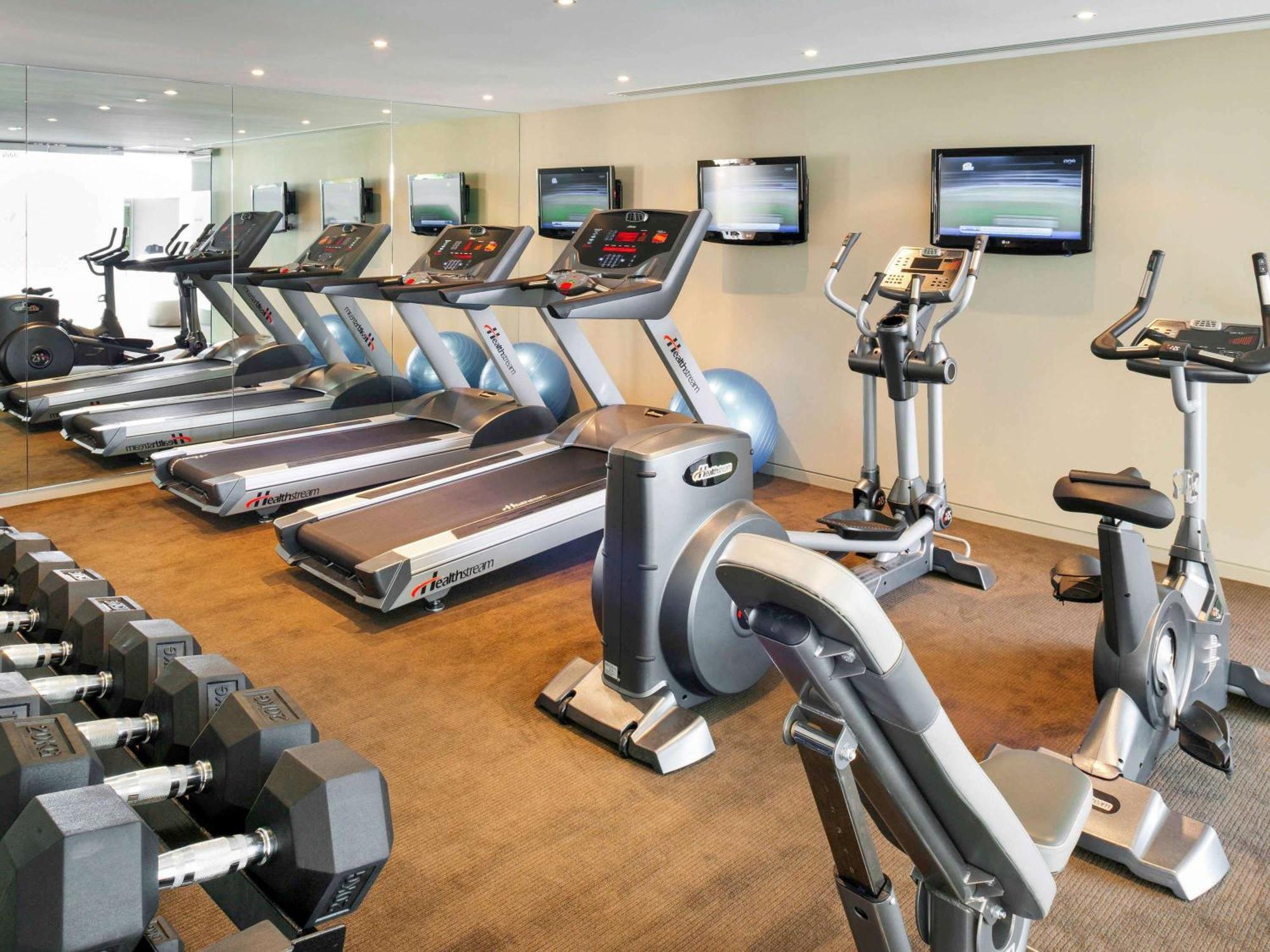 The Olsen Melbourne Art Series Exteriér fotografie A gym at a hotel
