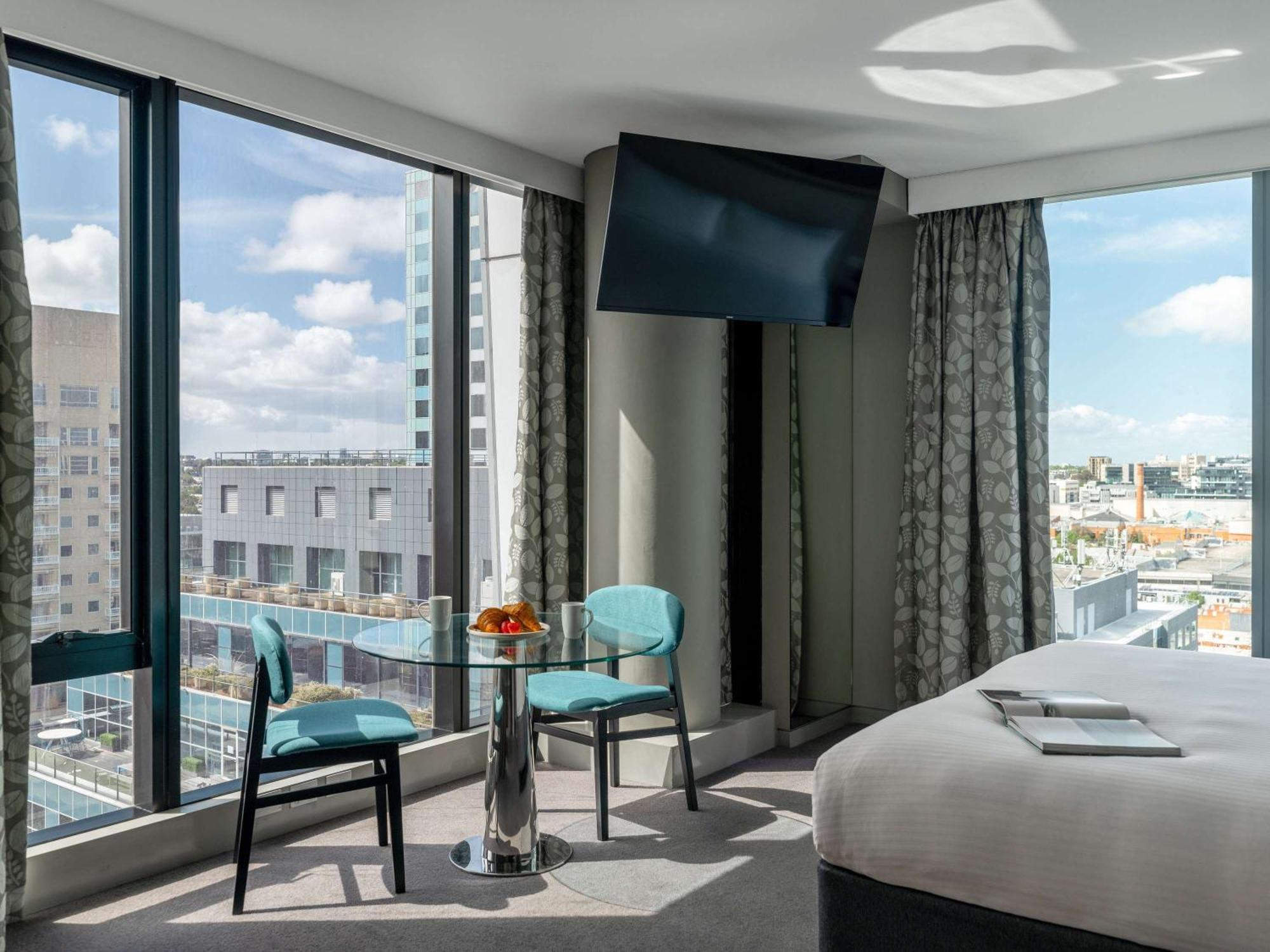 The Olsen Melbourne Art Series Exteriér fotografie A room at the hotel