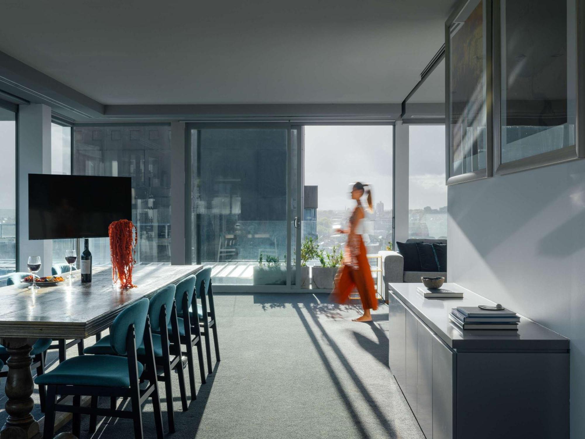The Olsen Melbourne Art Series Exteriér fotografie The kitchen
